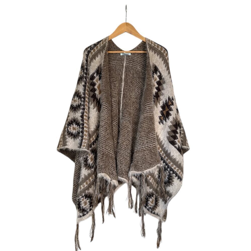 Nostalgia Women's Southwest Sweater Knit Wrap w/ Fringe Hem One Size Multi NWOT